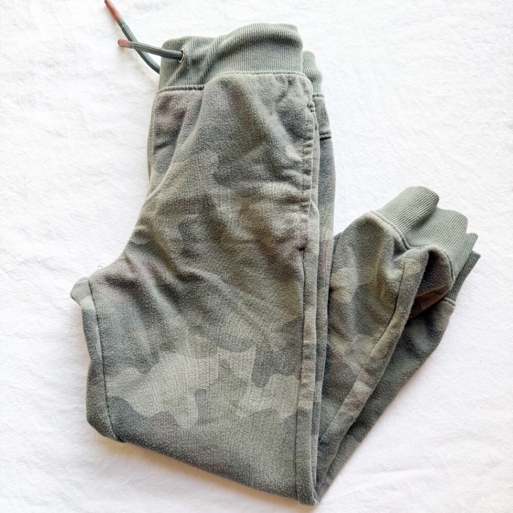 Cat & Jack Boys Green Camouflage Fleece Joggers With Drawstring XS (4/5)
